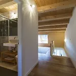 Quercus Contactless Check-in 4*
