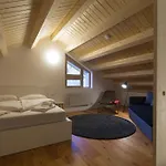 Quercus Contactless Check-in Aparthotel