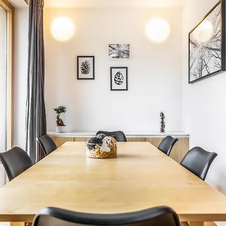 Quercus Contactless Check-in 公寓式酒店