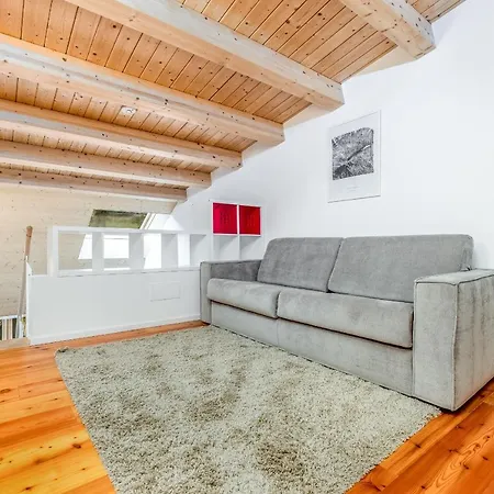 Quercus Contactless Check-in 公寓式酒店