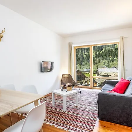 Quercus Contactless Check-in 3*
