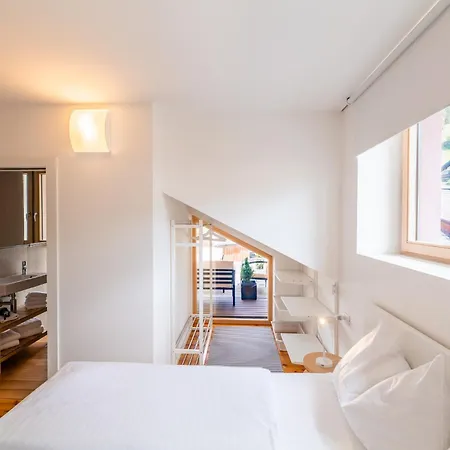 Quercus Contactless Check-in Hotel apartamentowy