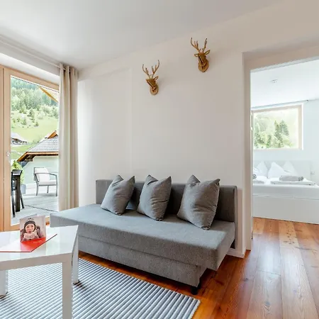 Quercus Contactless Check-in 4*