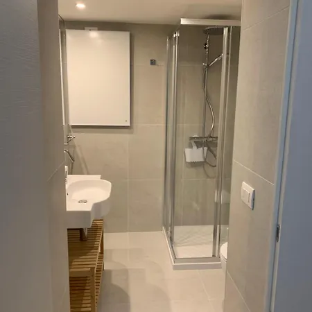 Quercus Contactless Check-in Hotel apartamentowy