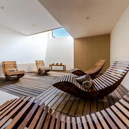 Quercus Contactless Check-in Hotel apartamentowy 4*