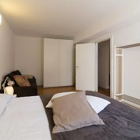 Quercus Contactless Check-in Aparthotel