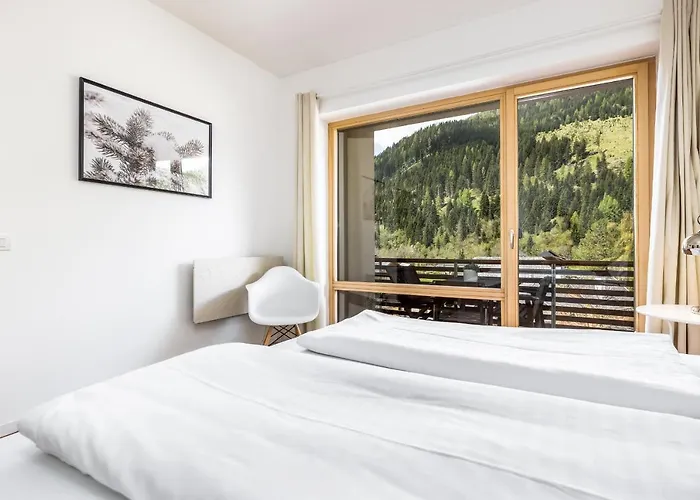 Quercus Contactless Check-in