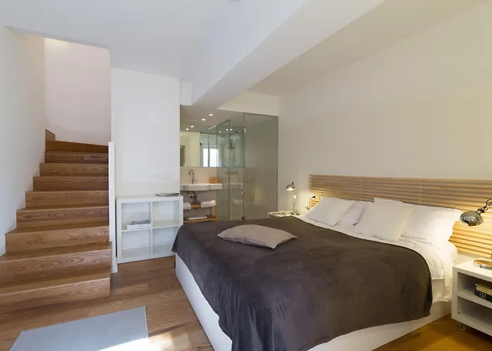 Aparthotel Quercus Contactless Check-in 4*