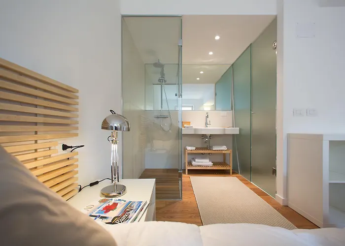 Quercus Contactless Check-in