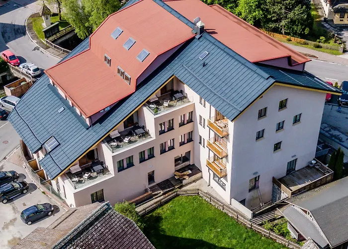 Quercus Contactless Check-in 4*