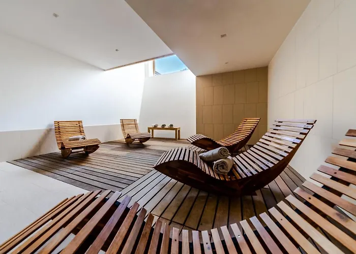 Quercus Contactless Check-in Apartmanhotel 4*