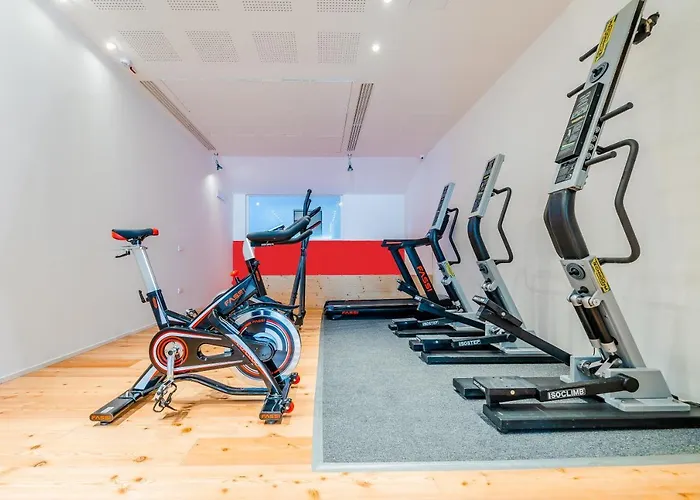 Quercus Contactless Check-in Apartmanhotel 4*